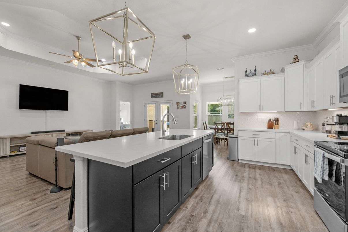 Interior, Kitchen, Pendant Lights, Recessed Lighting, Wood Texture Flooring