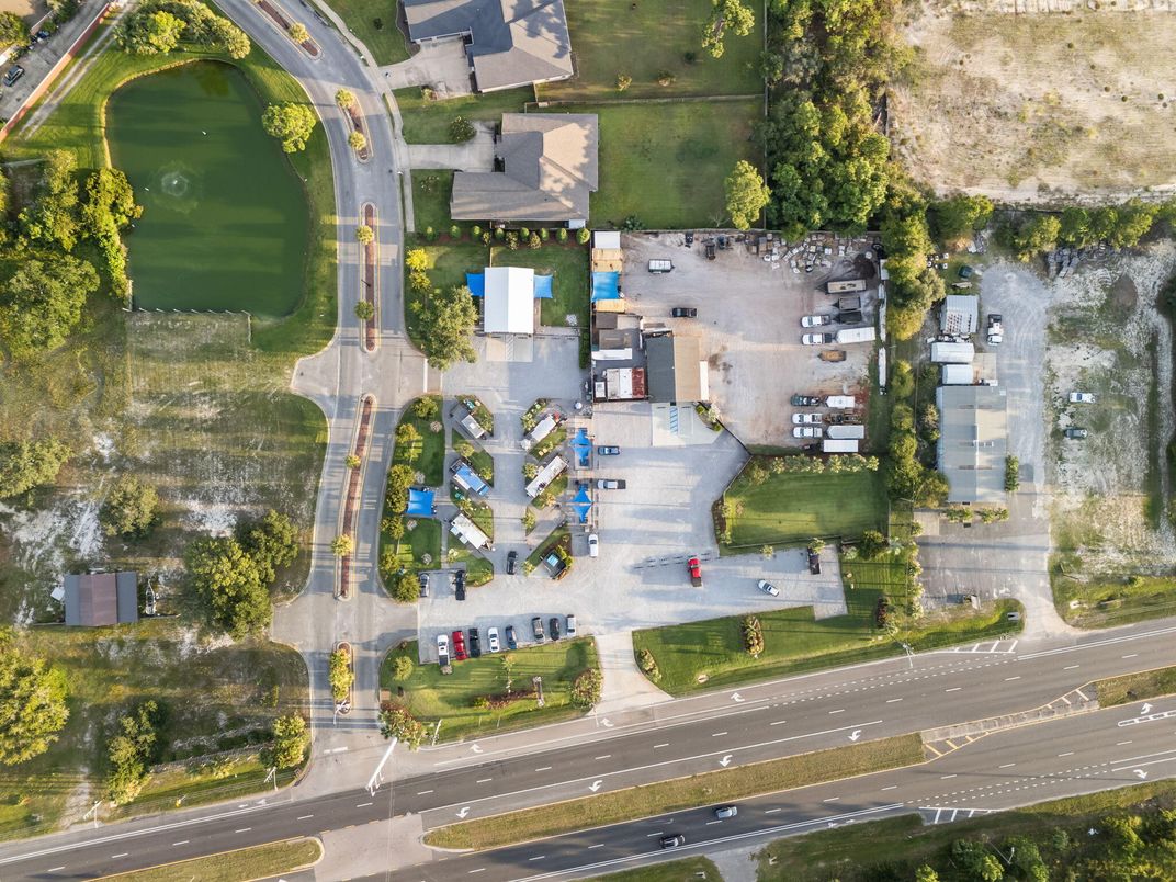 Exterior, Drone