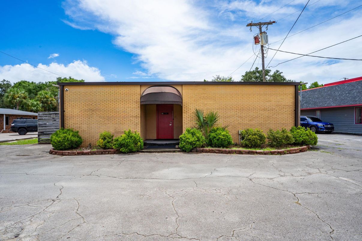 Exterior, Facade, Brick Facade, None