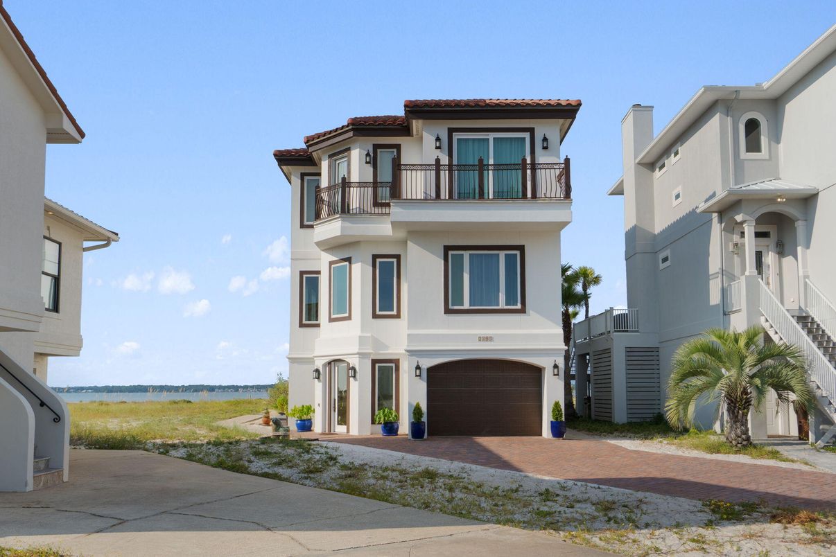 Attached, Backyard, Exterior, Facade, Water, Mediterranean