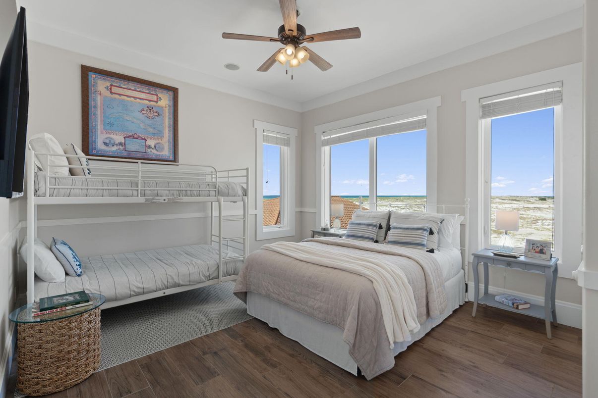 Bedroom, Interior, Water, Wood Texture Flooring