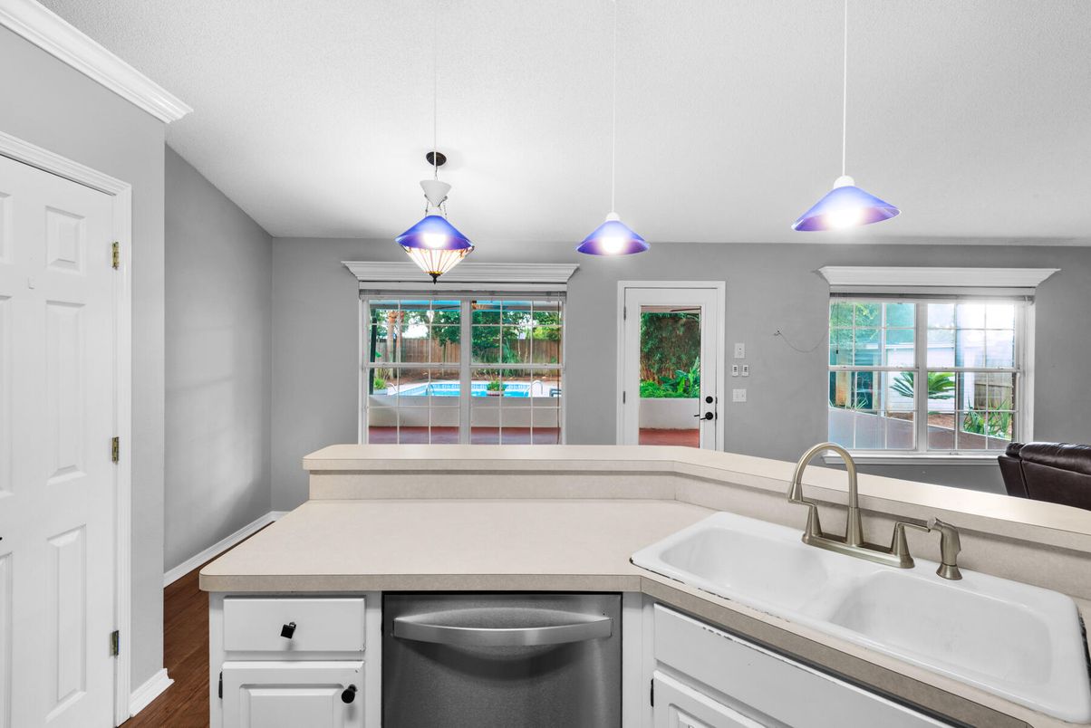 Interior, Kitchen, Pendant Lights, Wood Texture Flooring