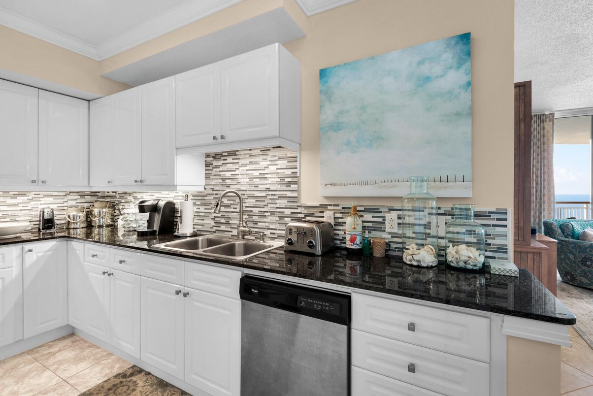 Interior, Kitchen, Stainless Steel Appliances, Water