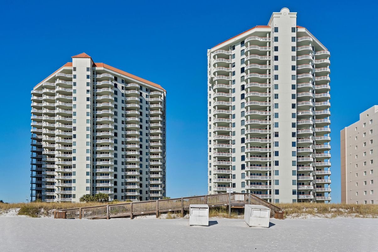 Exterior, Facade, Condo Building