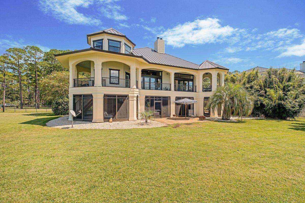 Backyard, Exterior, Facade, French Provincial