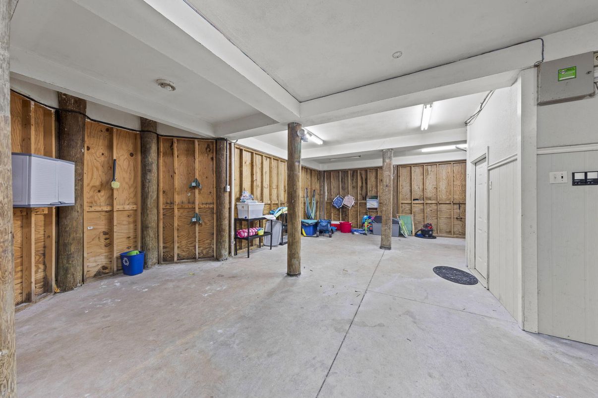 Interior, Wooden Walls