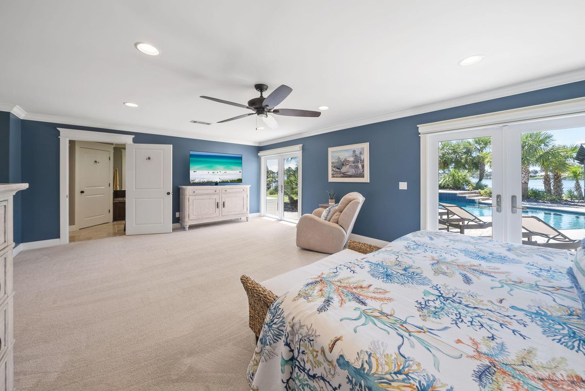 Bedroom, Interior, Recessed Lighting