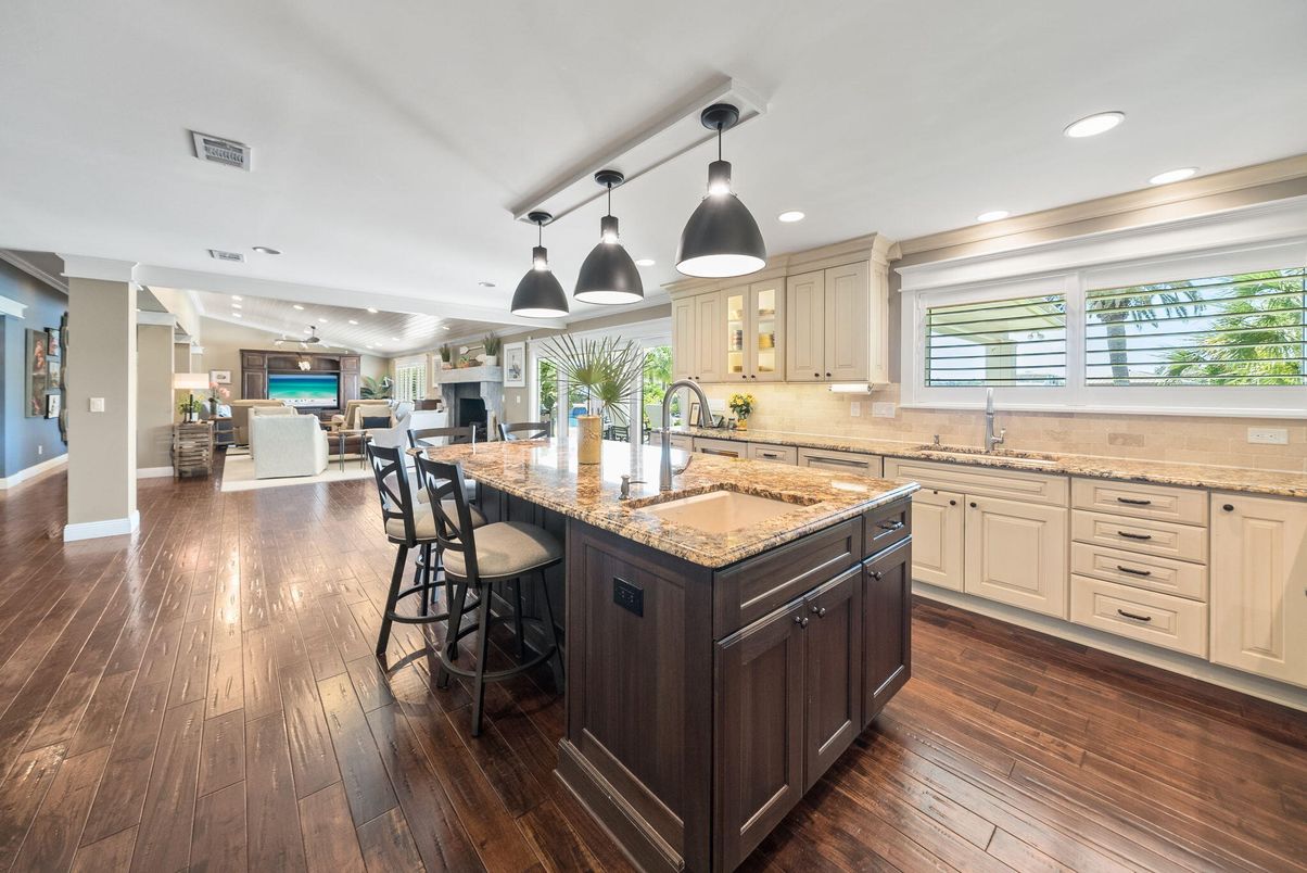 Interior, Kitchen, Pendant Lights, Recessed Lighting, Wood Texture Flooring