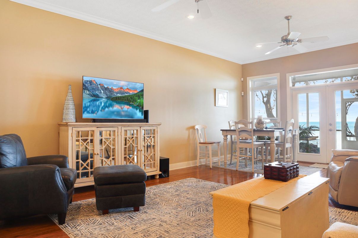 Dining room, Interior, Living room, Recessed Lighting, Water, Wood Texture Flooring