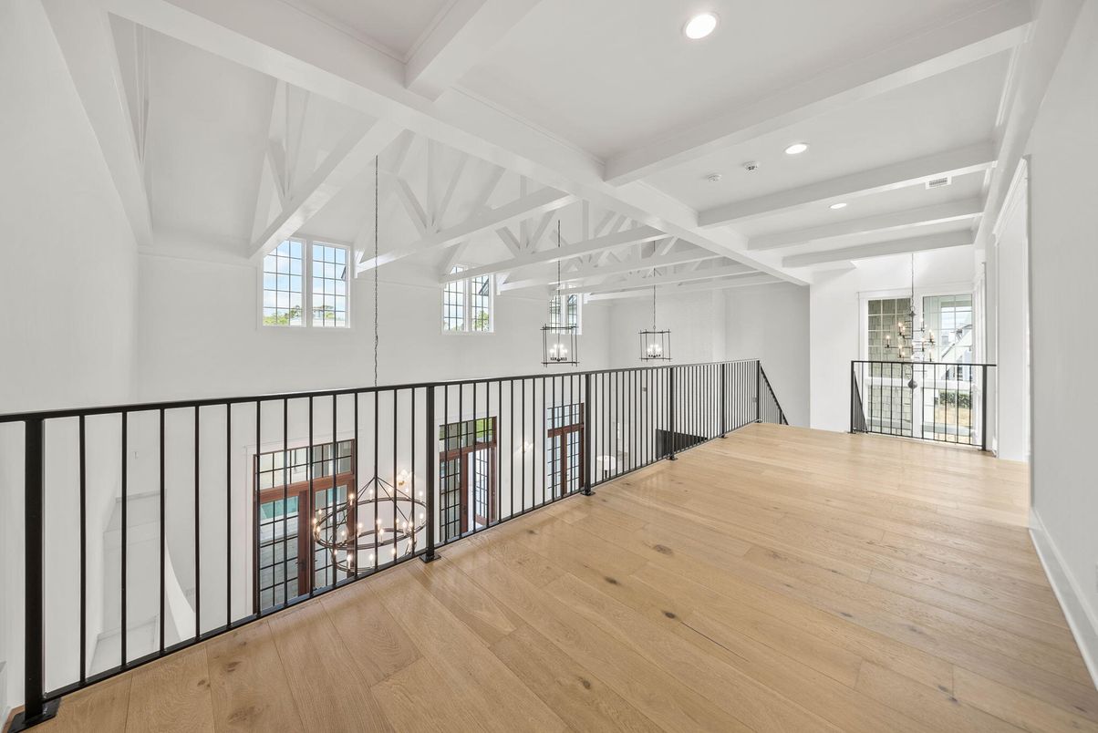 Interior, Pendant Lights, Recessed Lighting, Wood Texture Flooring