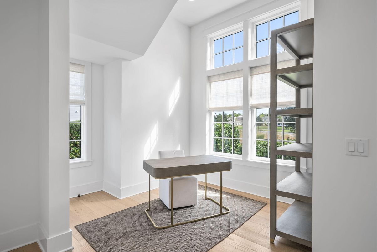Home Office, Interior, Recessed Lighting, Wood Texture Flooring