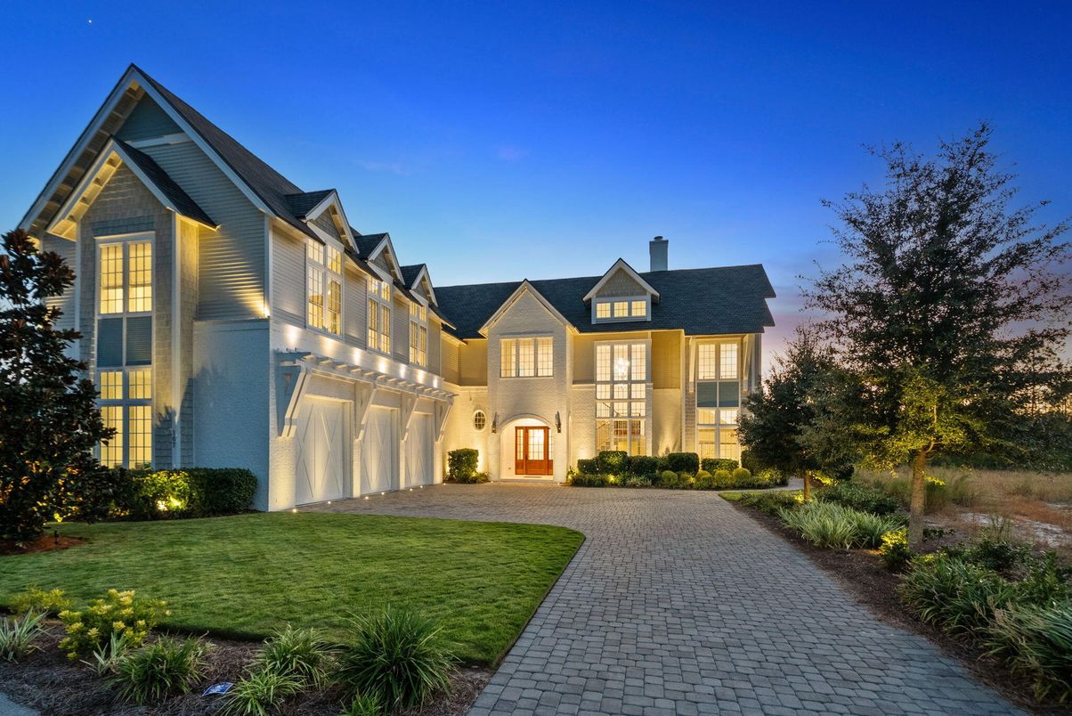 Attached, Backyard, Exterior, Facade, French Provincial