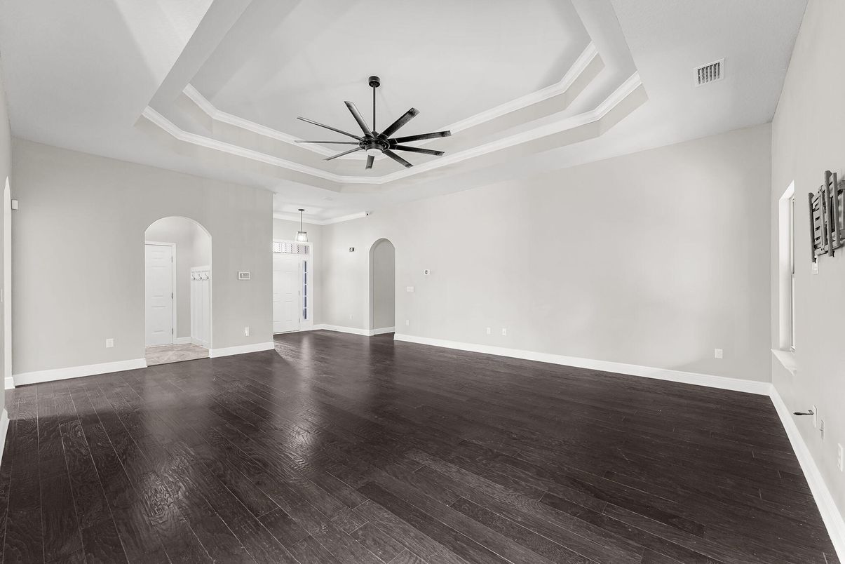 Empty room, Interior, Pendant Lights, Wood Texture Flooring