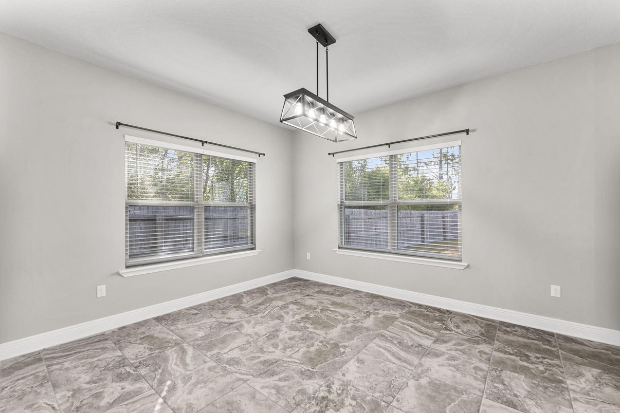 Empty room, Interior, Pendant Lights