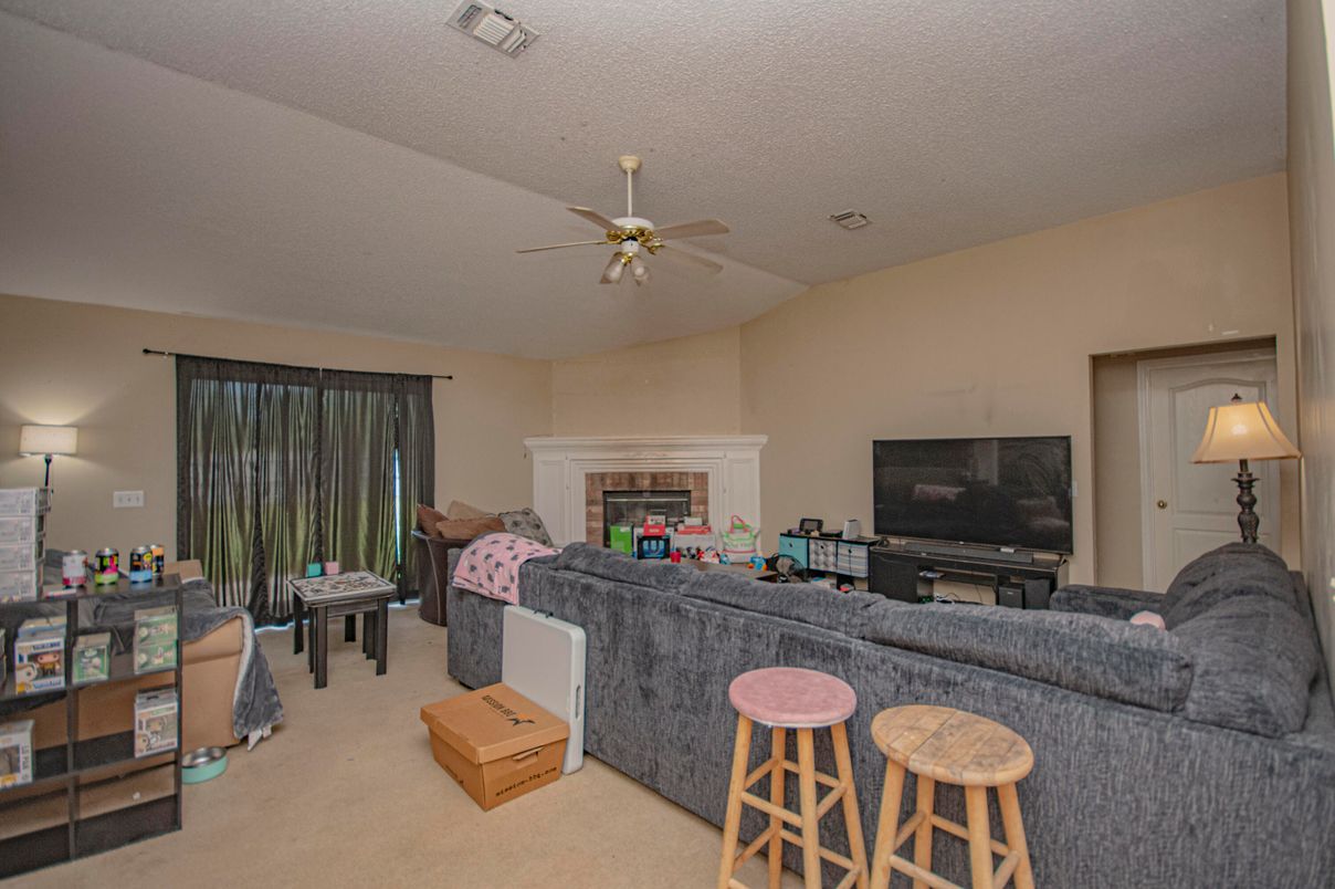 Fireplace, Interior, Living room