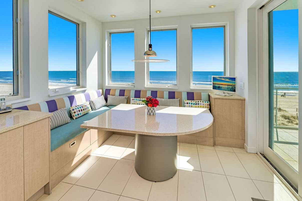 Interior, Pendant Lights, Recessed Lighting, Water