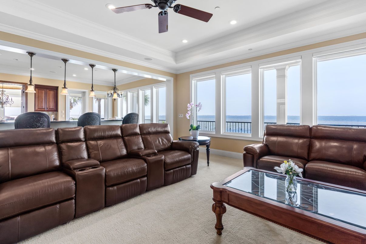 Home Theatre Room, Interior, Living room, Pendant Lights, Recessed Lighting, Water