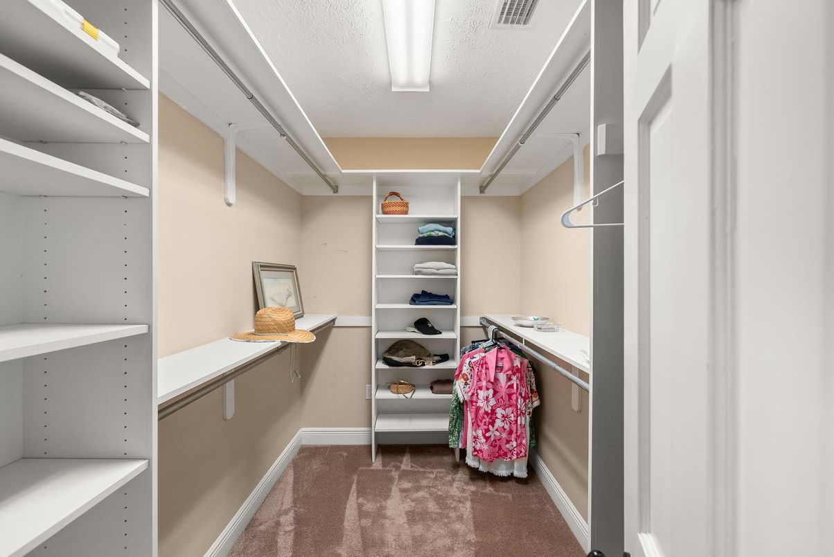 Interior, Walk-in Closets
