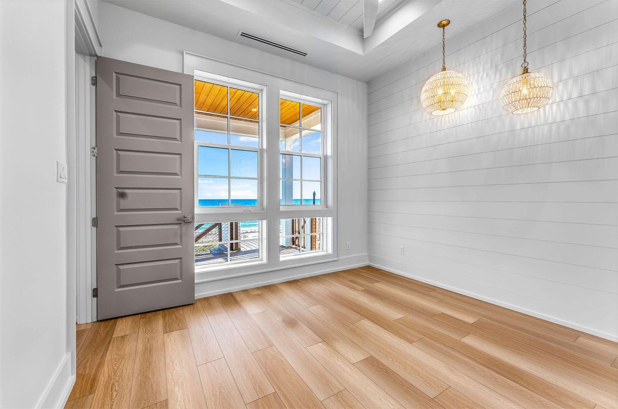 Empty room, Interior, Pendant Lights, Wood Texture Flooring