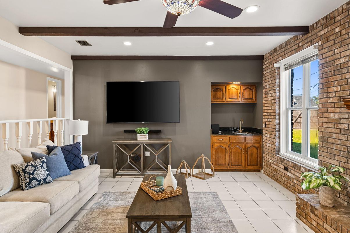 Interior, Living room, Recessed Lighting, Stone Walls, Wooden Beams
