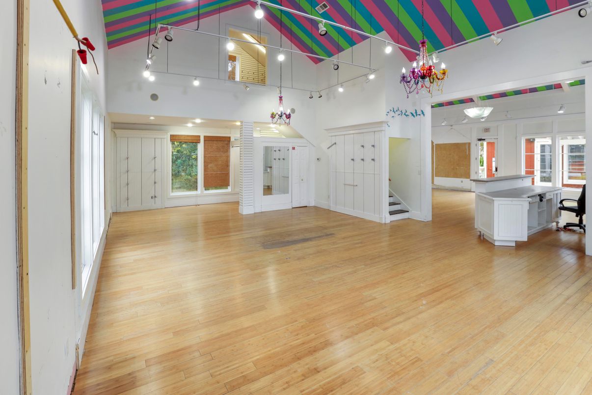 Chandelier, Interior, Recessed Lighting, Wood Texture Flooring