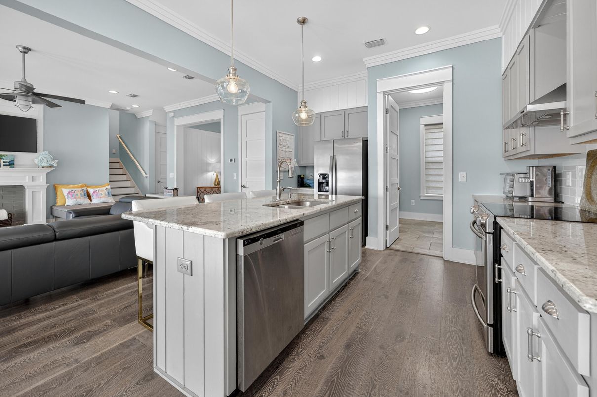 Interior, Kitchen, Living room, Pendant Lights, Recessed Lighting, Stainless Steel Appliances, Wood Texture Flooring