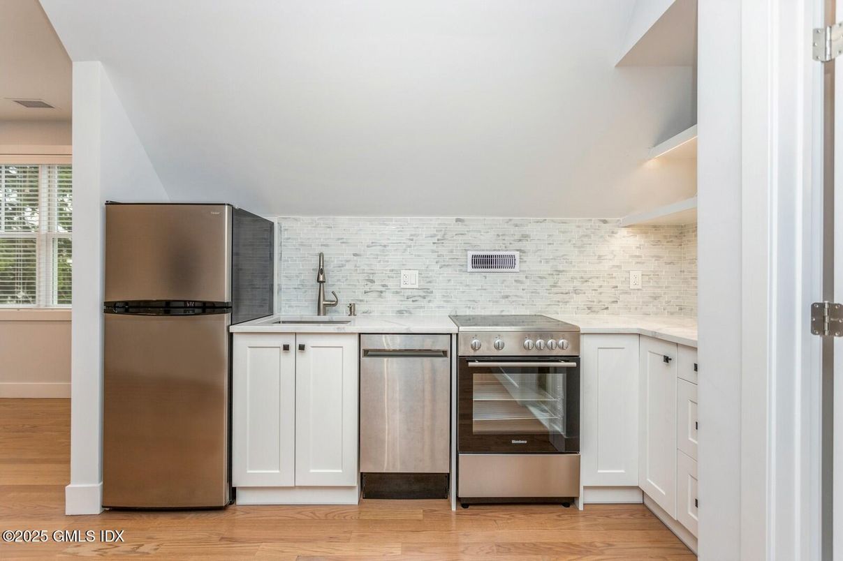 Interior, Kitchen, Stainless Steel Appliances, Wood Texture Flooring