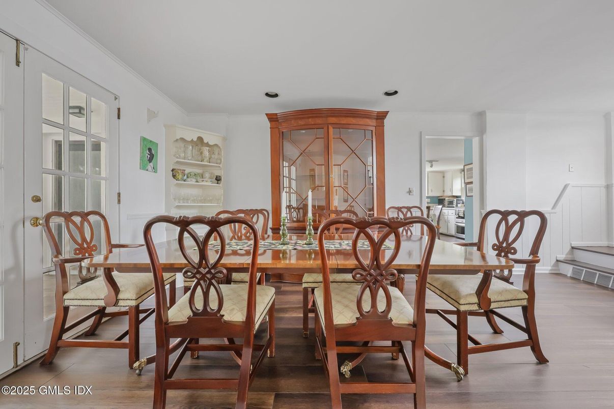 Dining room, Interior, Recessed Lighting, Wood Texture Flooring