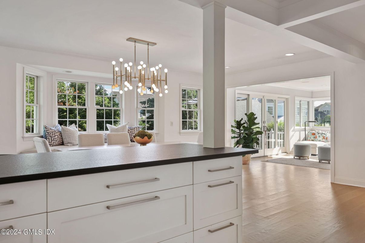 Interior, Pendant Lights, Recessed Lighting, Wood Texture Flooring
