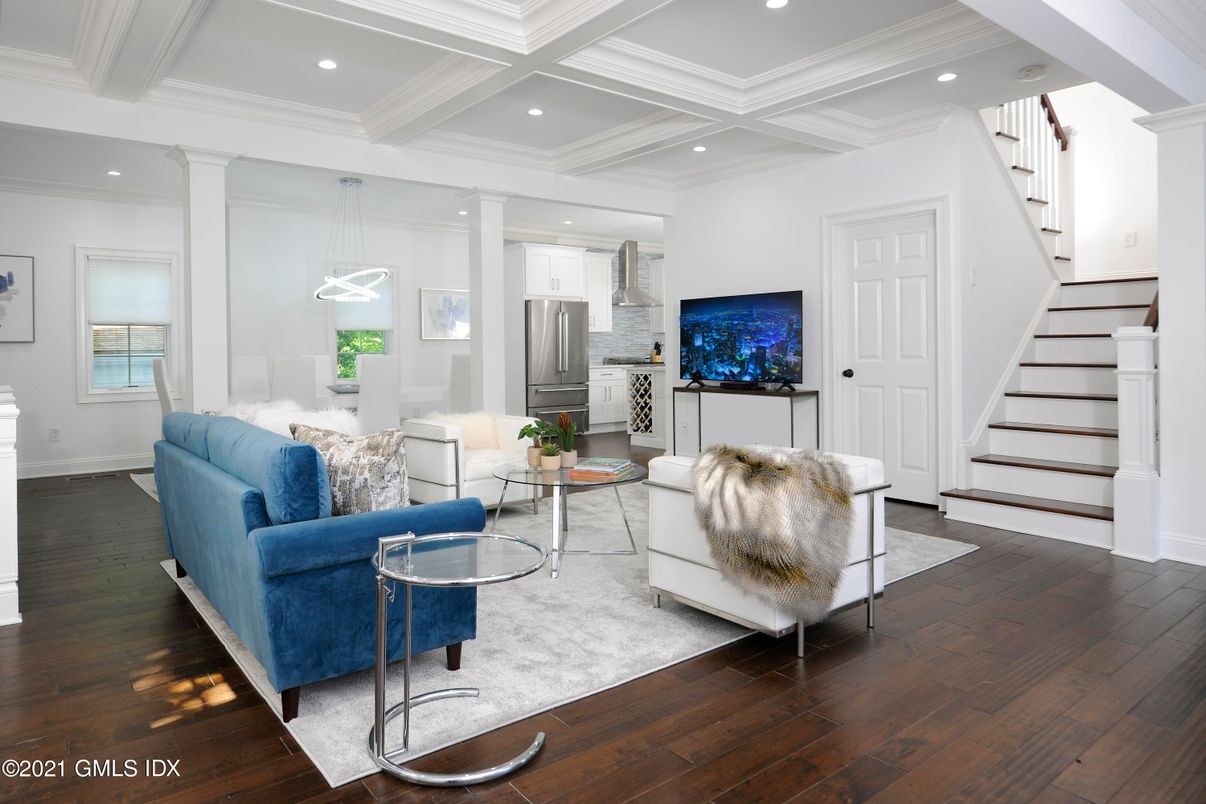 Interior, Kitchen, Living room, Pendant Lights, Recessed Lighting, Stainless Steel Appliances, Wood Texture Flooring