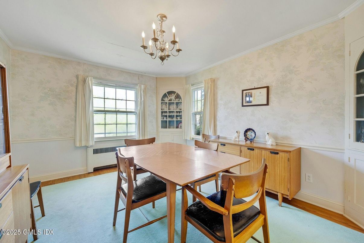 Chandelier, Dining room, Interior
