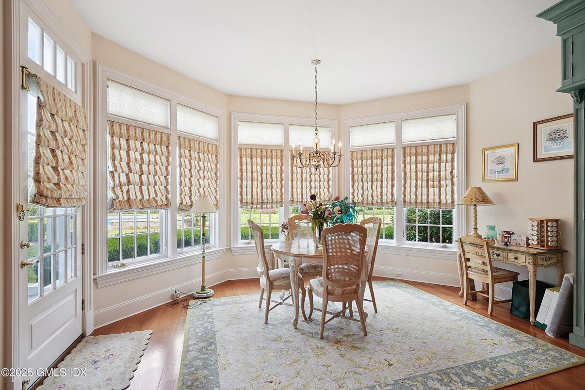 Chandelier, Dining room, Interior, Sun Room, Wood Texture Flooring