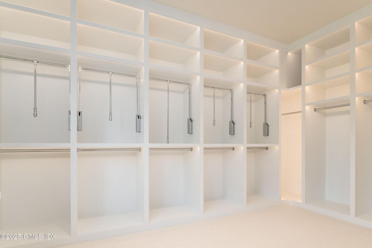 Interior, Walk-in Closets