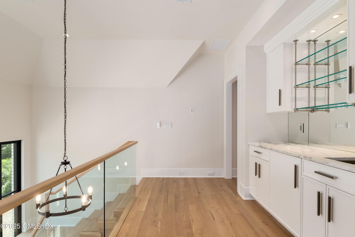 Interior, Pendant Lights, Recessed Lighting, Wood Texture Flooring