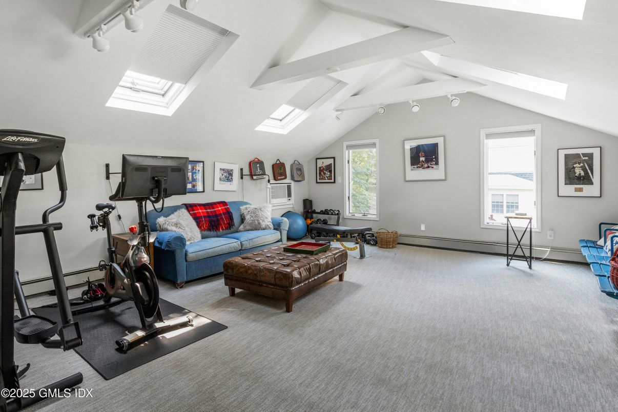 Fitness Equipment, Interior, Living room
