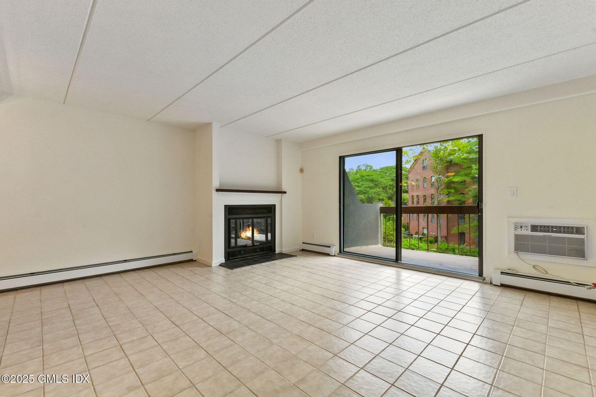 Empty room, Fireplace, Interior