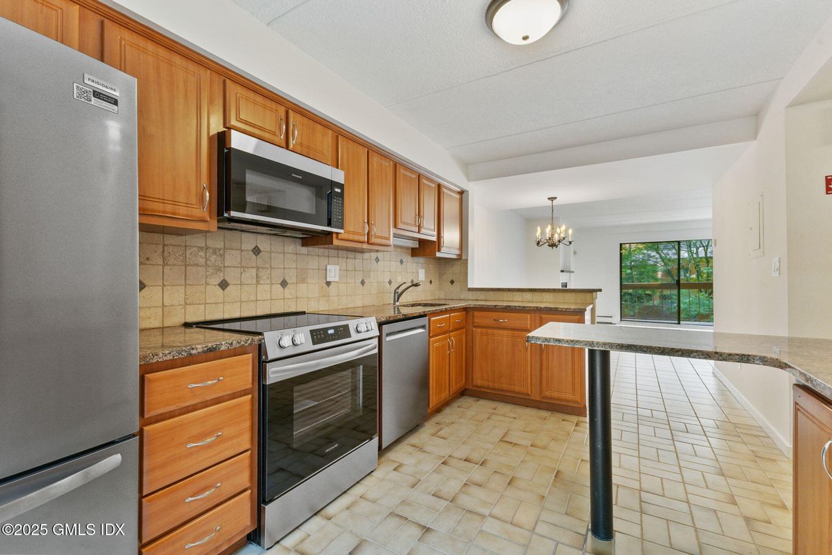 Chandelier, Interior, Kitchen, Stainless Steel Appliances