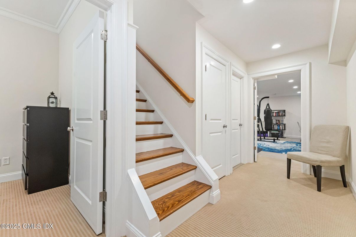 Fitness Equipment, Interior, Recessed Lighting
