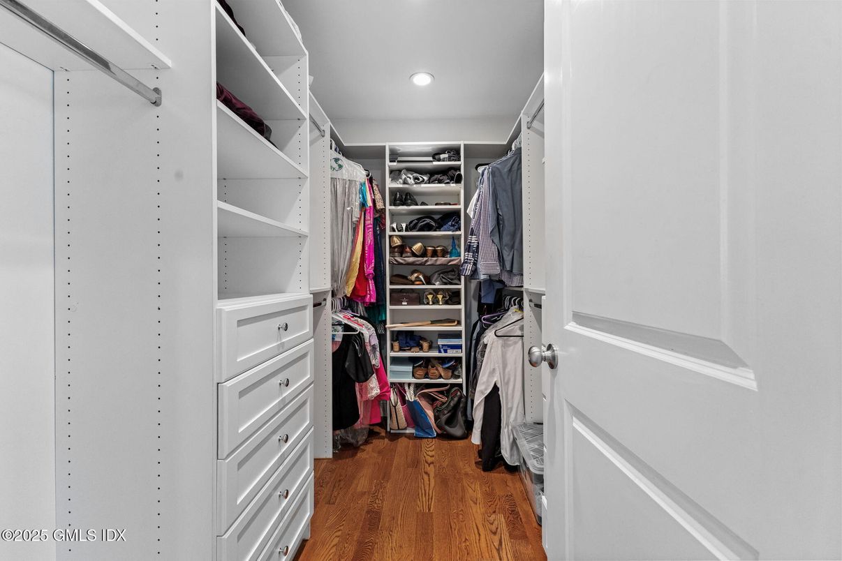 Interior, Recessed Lighting, Walk-in Closets, Wood Texture Flooring