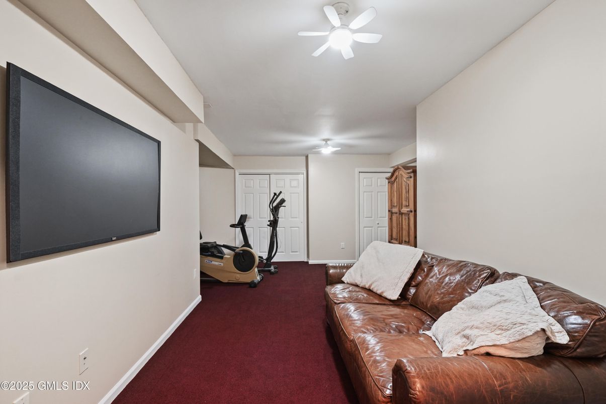 Fitness Equipment, Interior, Living room