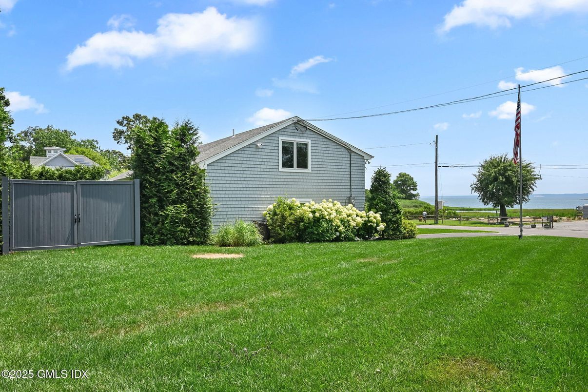 Backyard, Exterior, Water