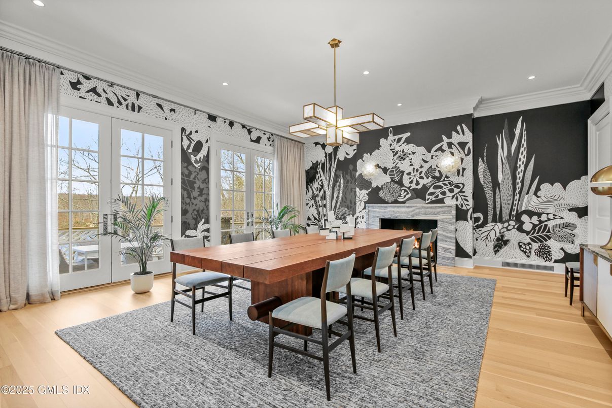 Dining room, Fireplace, Interior, Pendant Lights, Recessed Lighting, Wood Texture Flooring