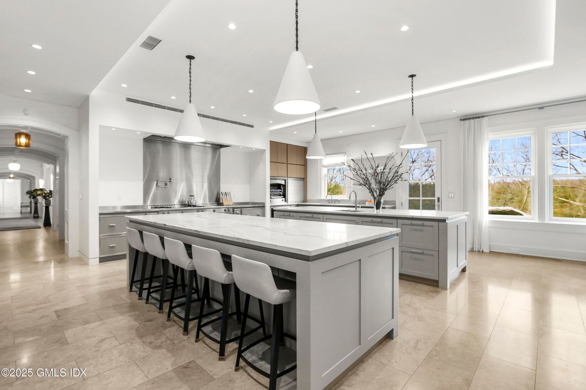 Interior, Kitchen, Pendant Lights, Recessed Lighting, Stainless Steel Appliances