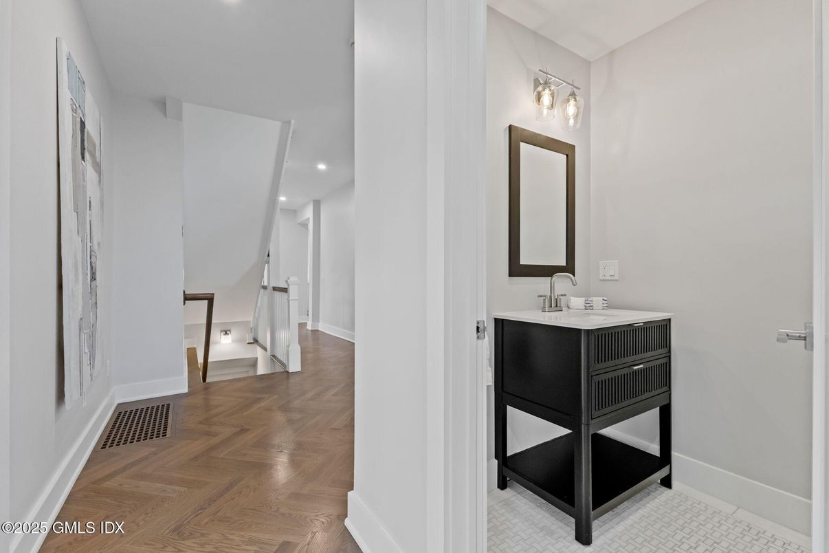 Bathroom, Interior, Recessed Lighting, Wood Texture Flooring