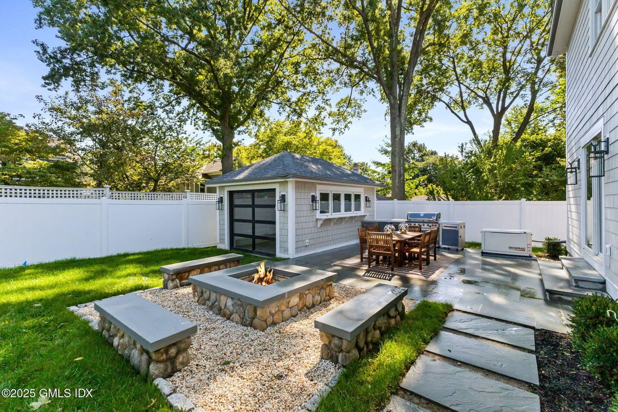 Backyard, Detached Garage, Exterior