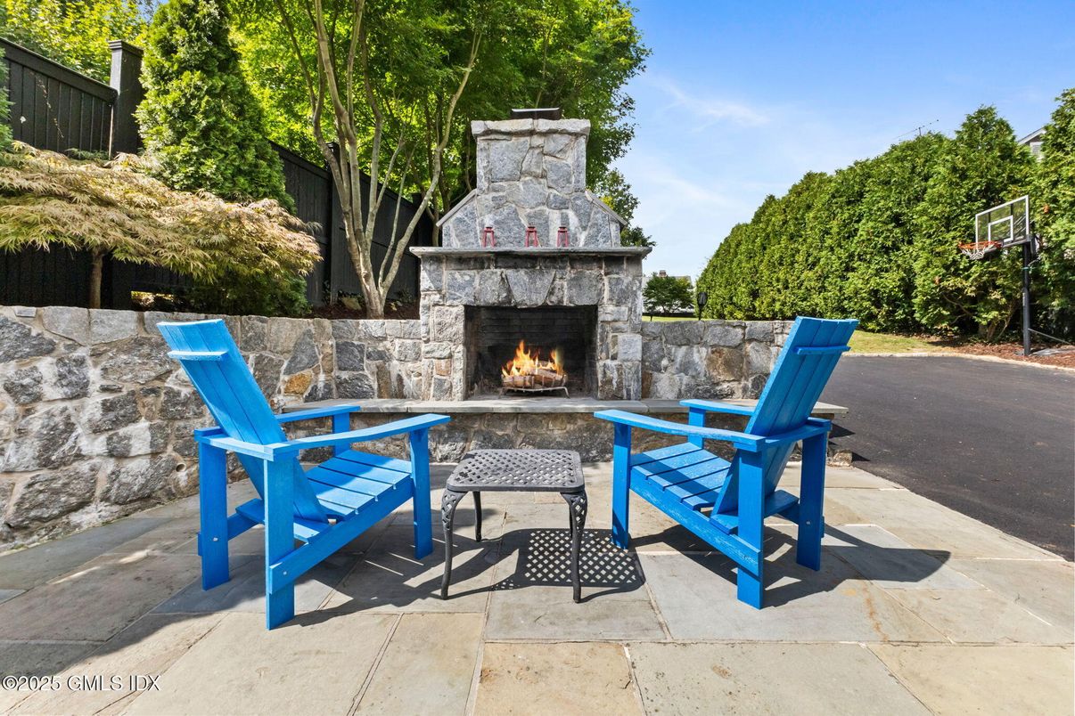 Exterior, Fireplace