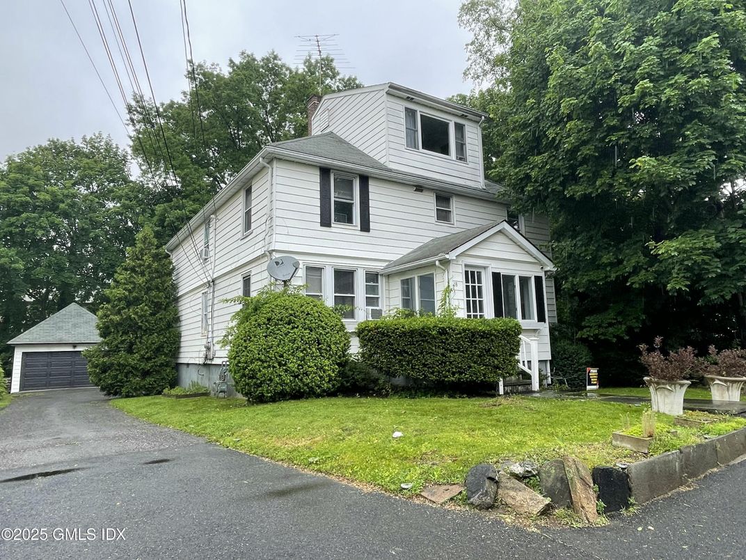 Detached Garage, Exterior, Facade, Queen Anne Victorian