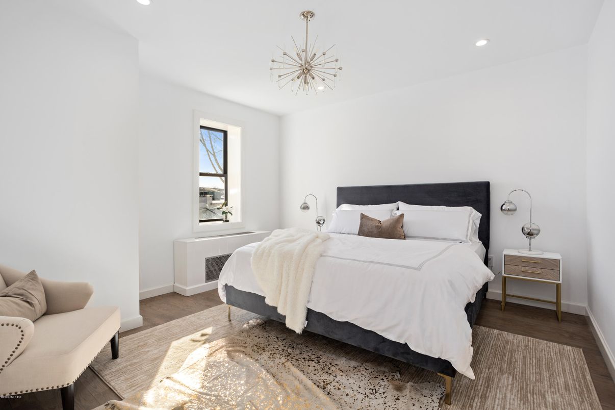 Bedroom, Interior, Pendant Lights, Recessed Lighting, Wood Texture Flooring
