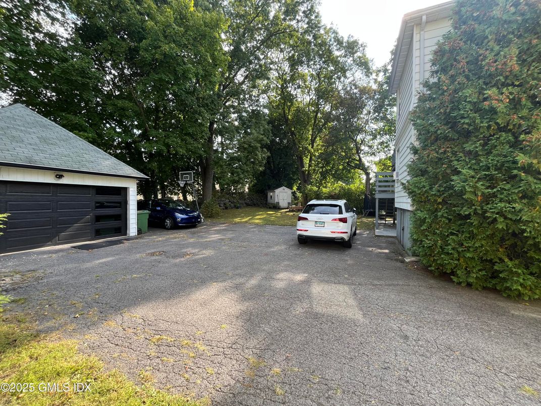 Detached Garage, Exterior