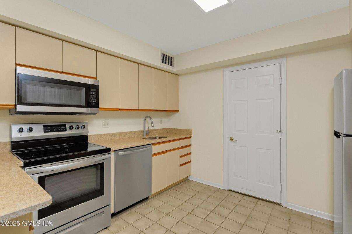 Interior, Kitchen, Stainless Steel Appliances